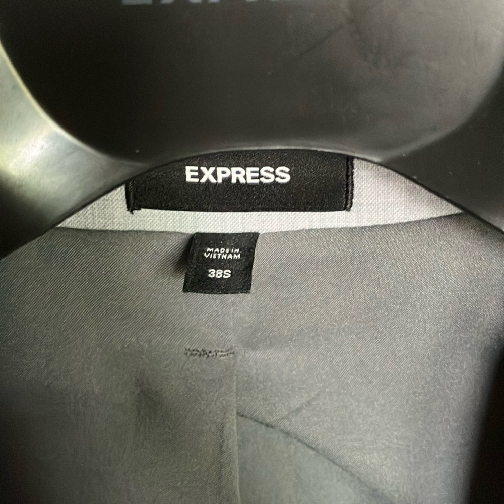 Express Extra Slim Light Grey Modern Tech 38s 30w - image 3